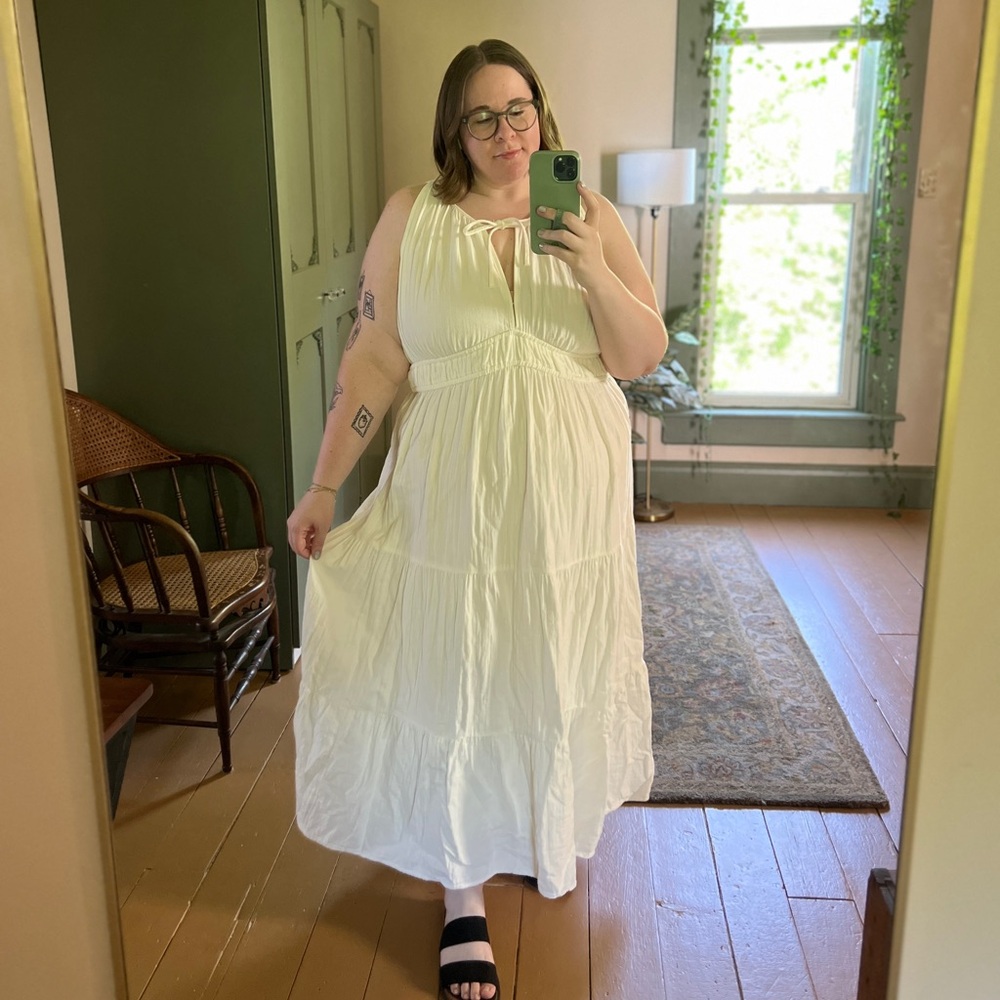 2X Old Navy White Maxi Dress